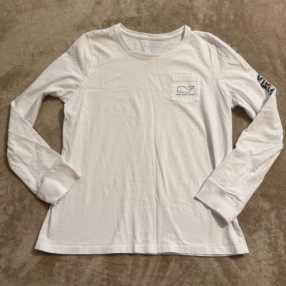 Vineyard Vines White Holiday Candy Cane Whale Long Sleeve Pocket T-Shirt Mens M